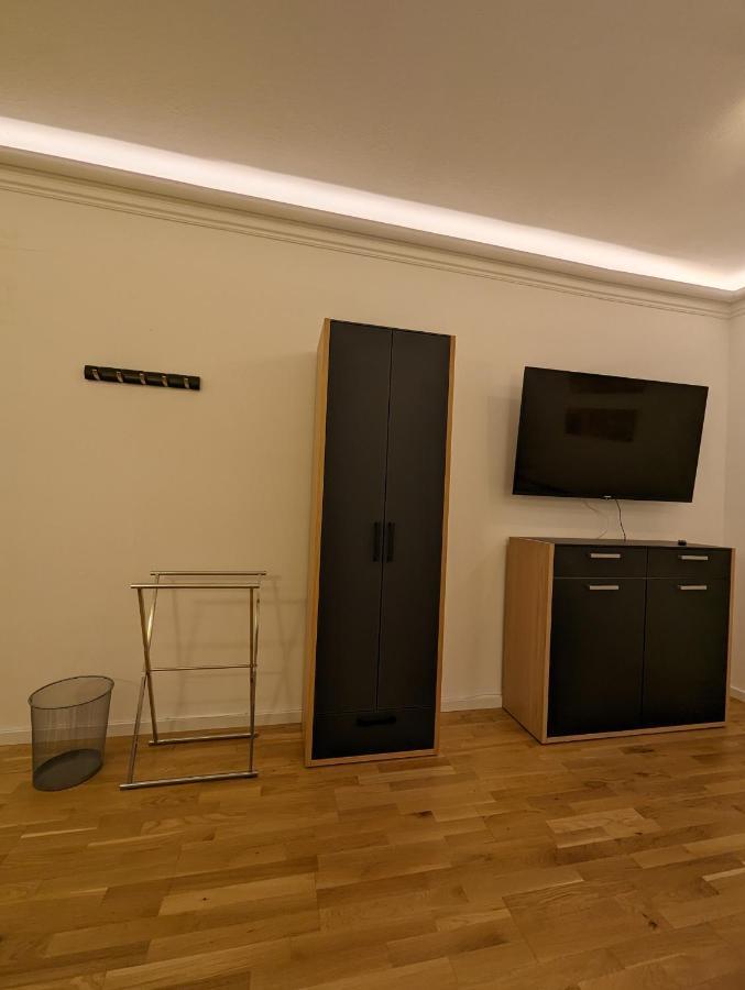 Gemuetliche Zimmer Im Herzen Der Stadt Em-Apartments Deutschland Bielefeld Eksteriør bilde